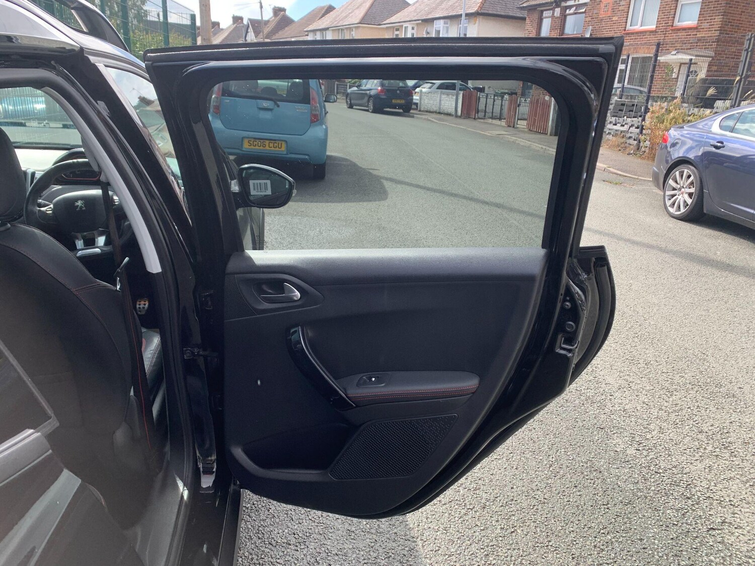 Used Peugeot 2008 2016 for sale - 78170451: Photo 30