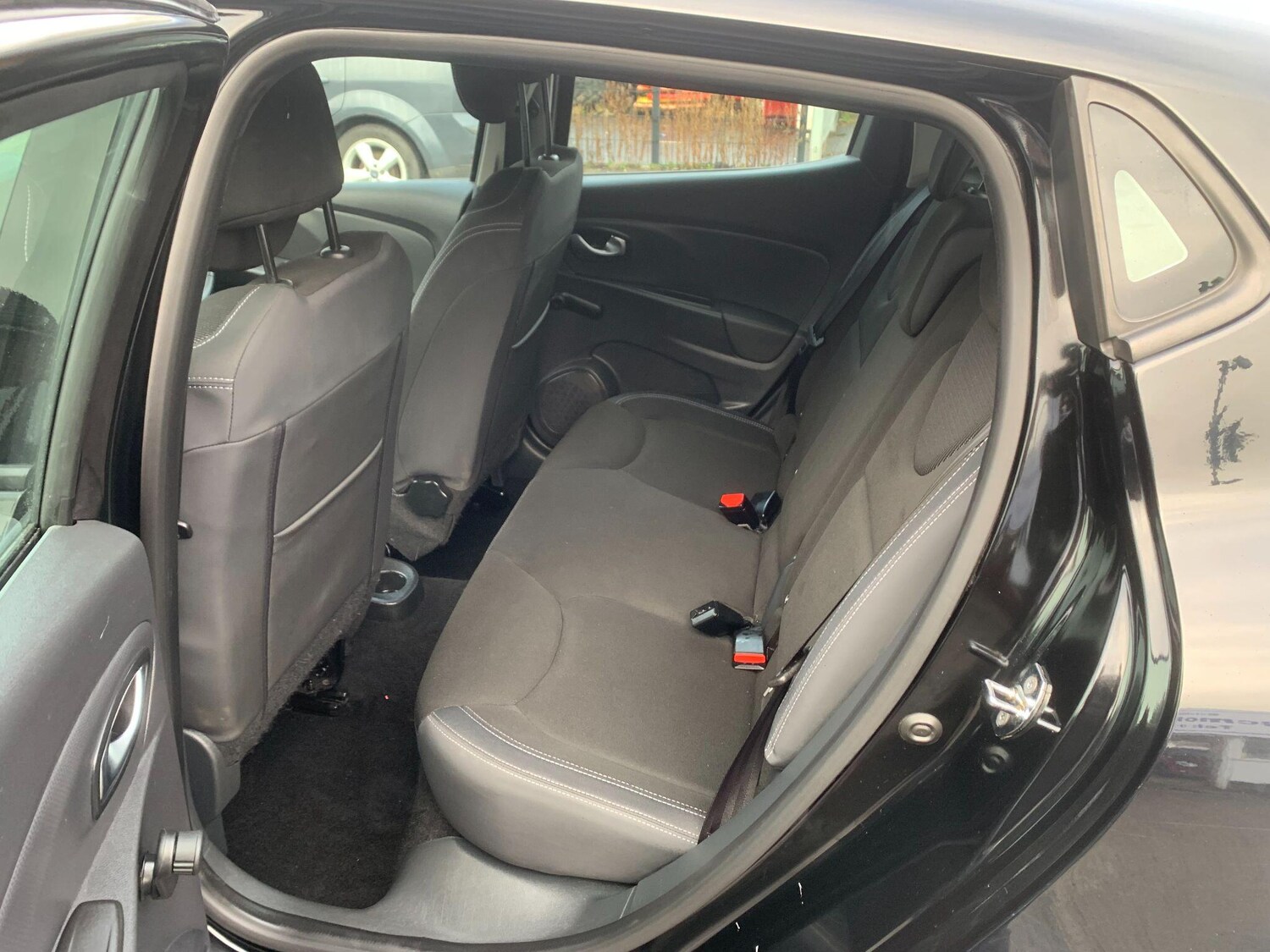 Used Renault Clio for sale - 77724189: Photo 15