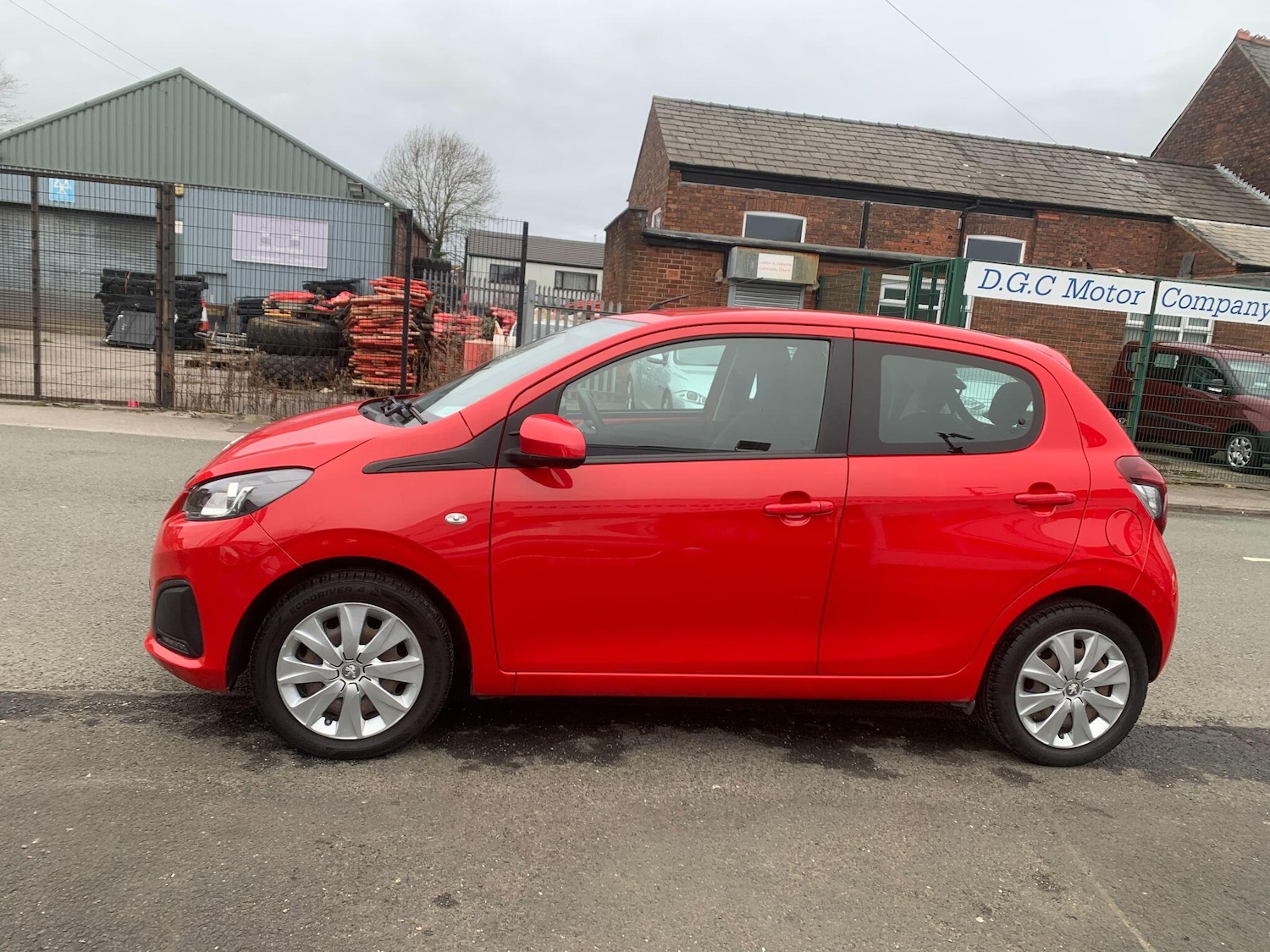 Used Peugeot 108 for sale - 77724010: Photo 5