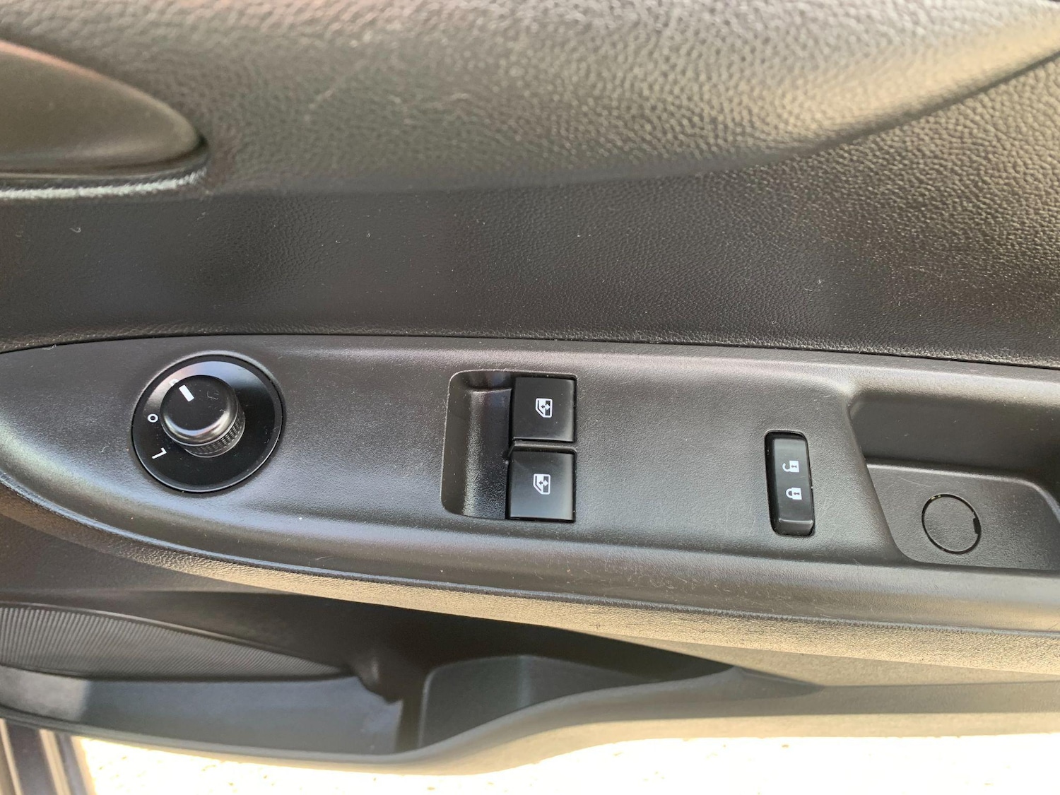 Used Vauxhall Viva for sale - 77722898: Photo 30