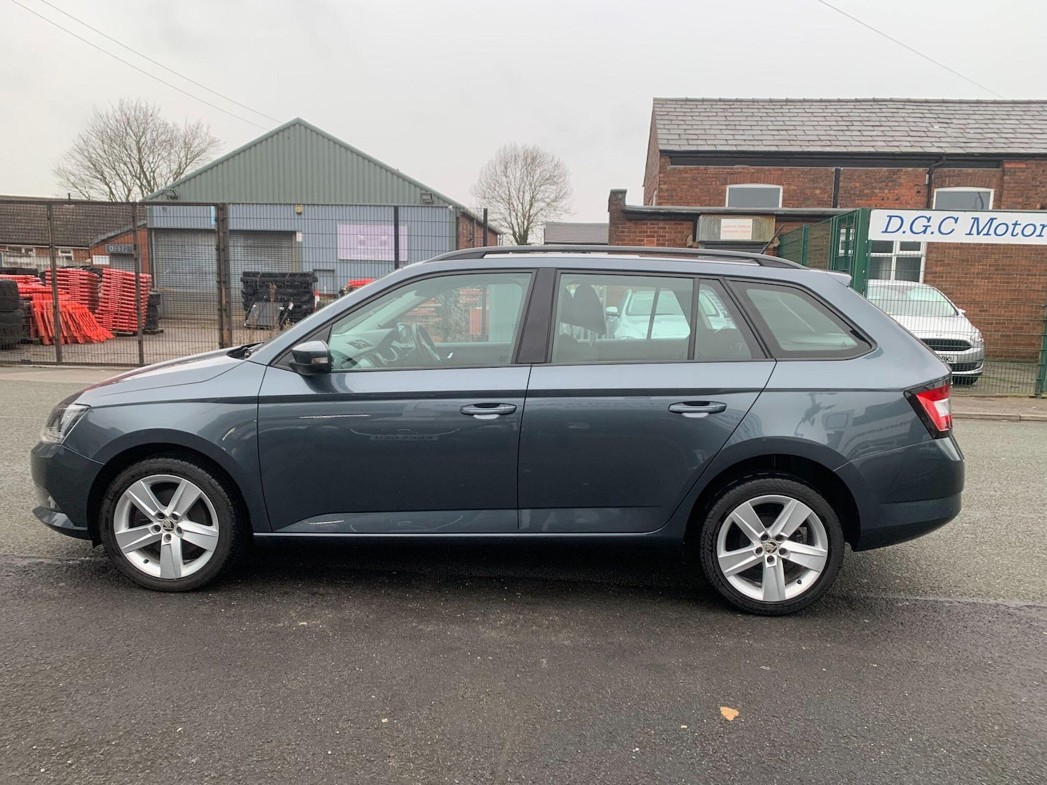 Used Skoda Fabia 2015 for sale - 77722667: Photo 5