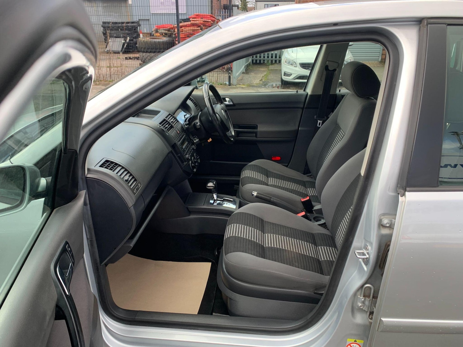 Used Volkswagen Polo 2009 for sale - 78072594: Photo 10