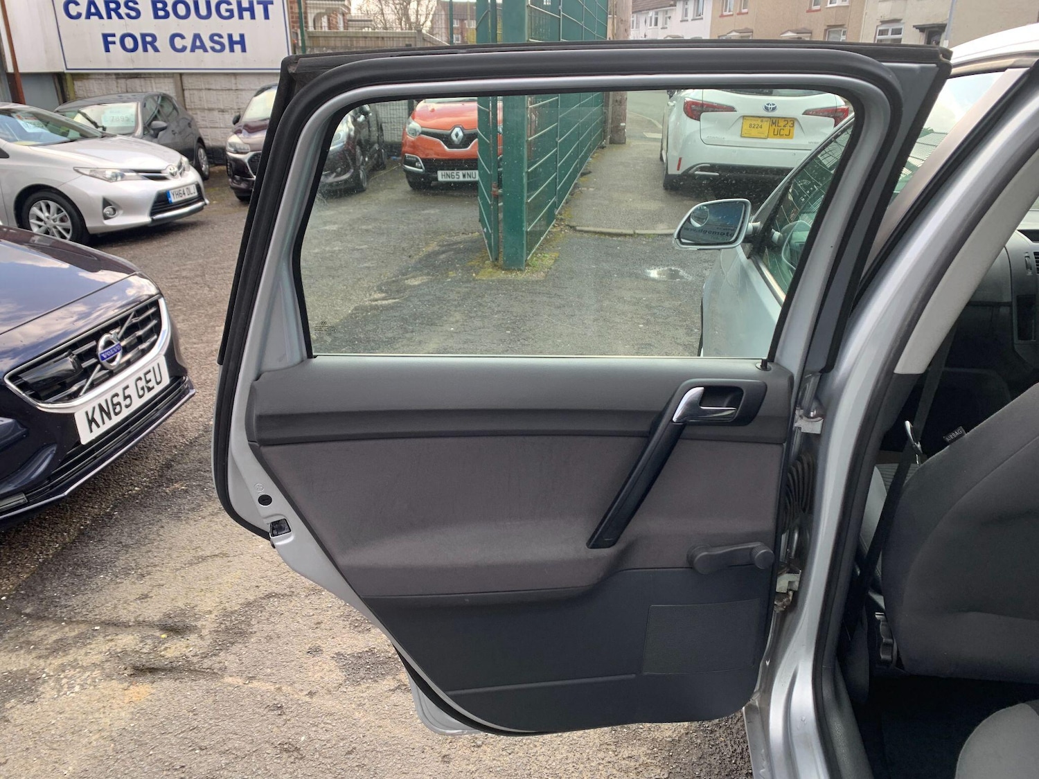 Used Volkswagen Polo 2009 for sale - 78072594: Photo 23