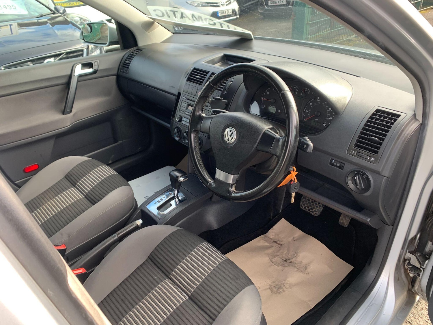 Used Volkswagen Polo 2009 for sale - 78072594: Photo 8