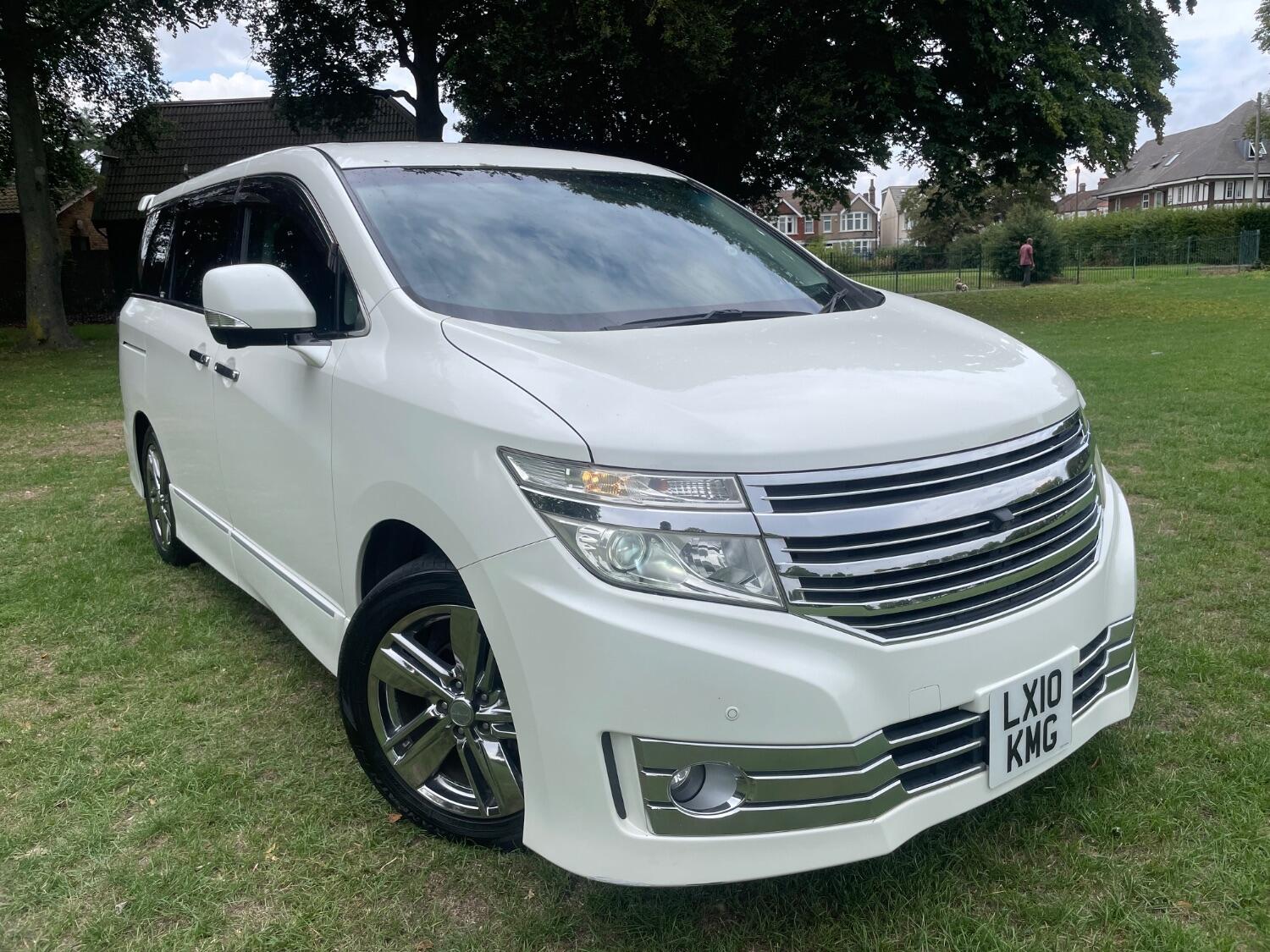 Used Nissan Elgrand 2024 for sale - 76793537: Photo 1
