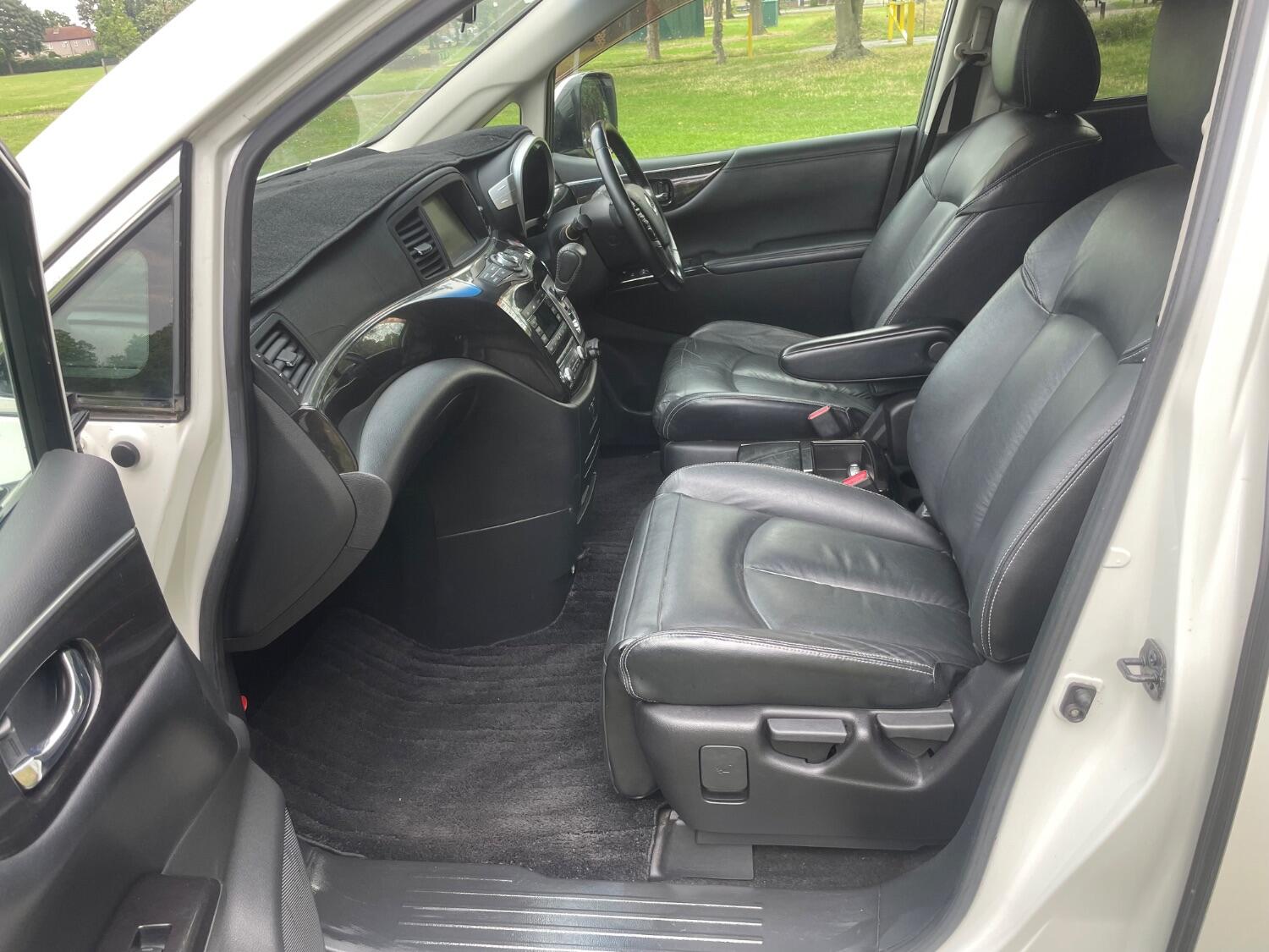 Used Nissan Elgrand 2024 for sale - 76793537: Photo 13