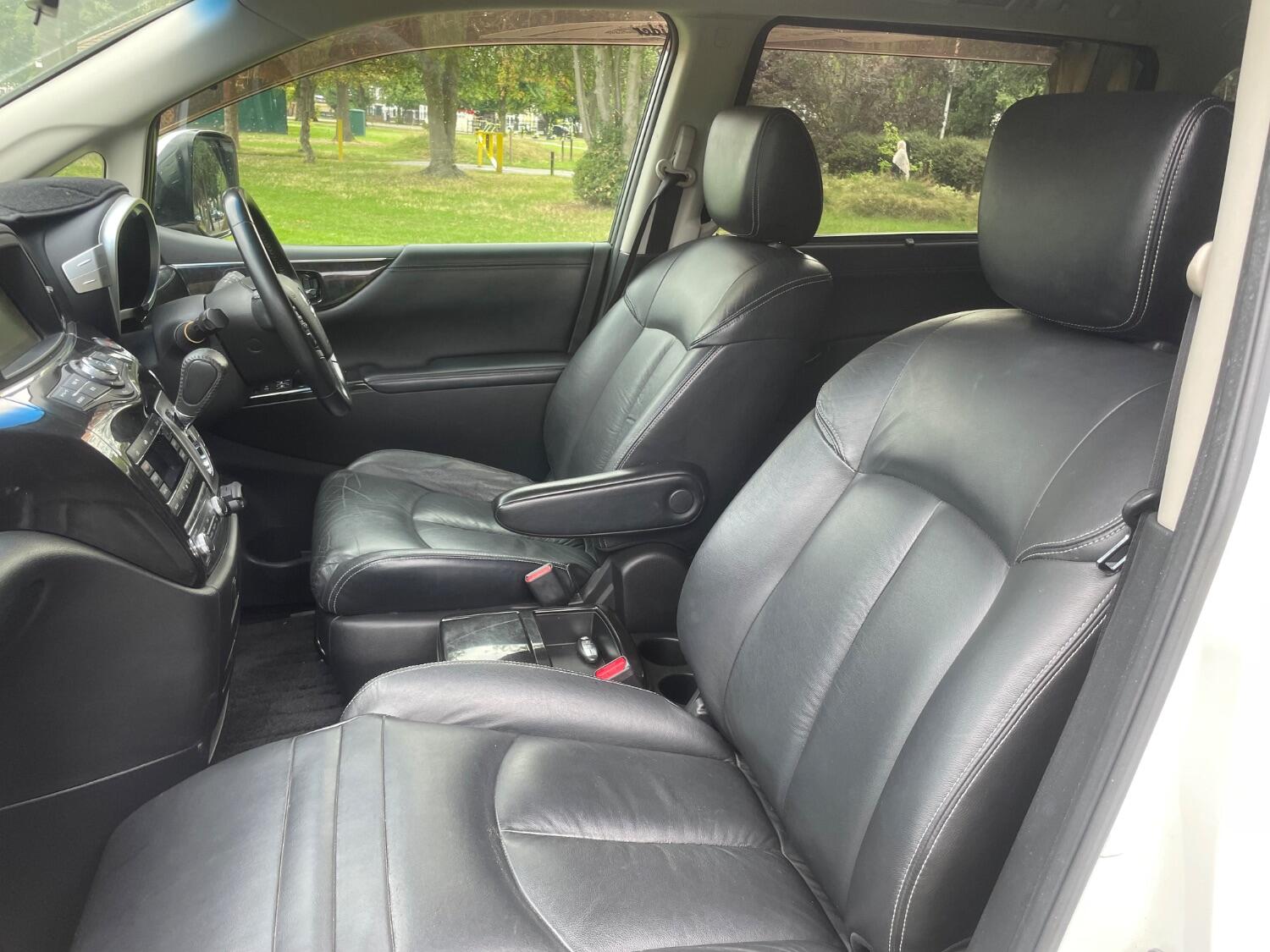 Used Nissan Elgrand 2024 for sale - 76793537: Photo 17