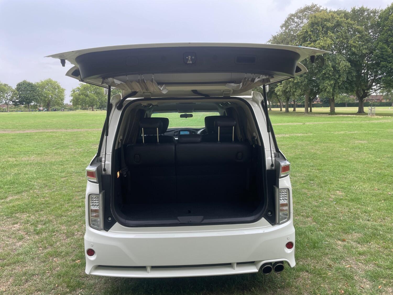 Used Nissan Elgrand 2024 for sale - 76793537: Photo 32