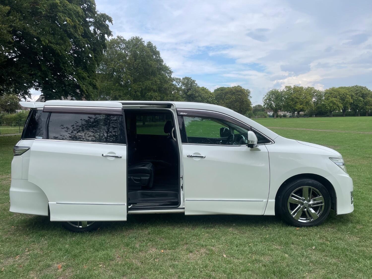 Used Nissan Elgrand 2024 for sale - 76793537: Photo 8