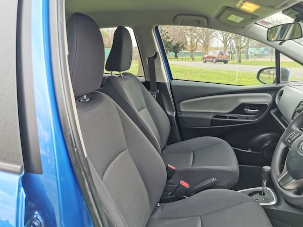 Used Toyota Yaris 2018 for sale - 74267223: Photo 13