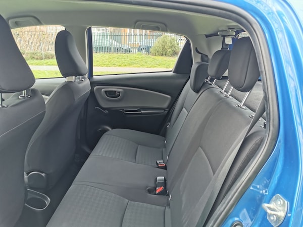 Used Toyota Yaris 2018 for sale - 74267223: Photo 19