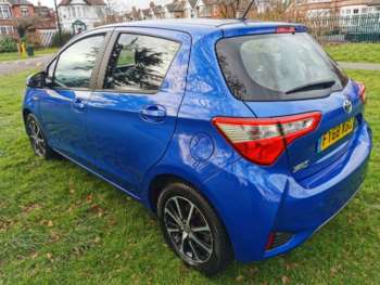 Used Toyota Yaris 2018 for sale - 74267223: Photo