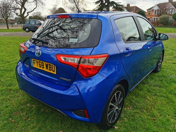 Used Toyota Yaris 2018 for sale - 74267223: Photo 4