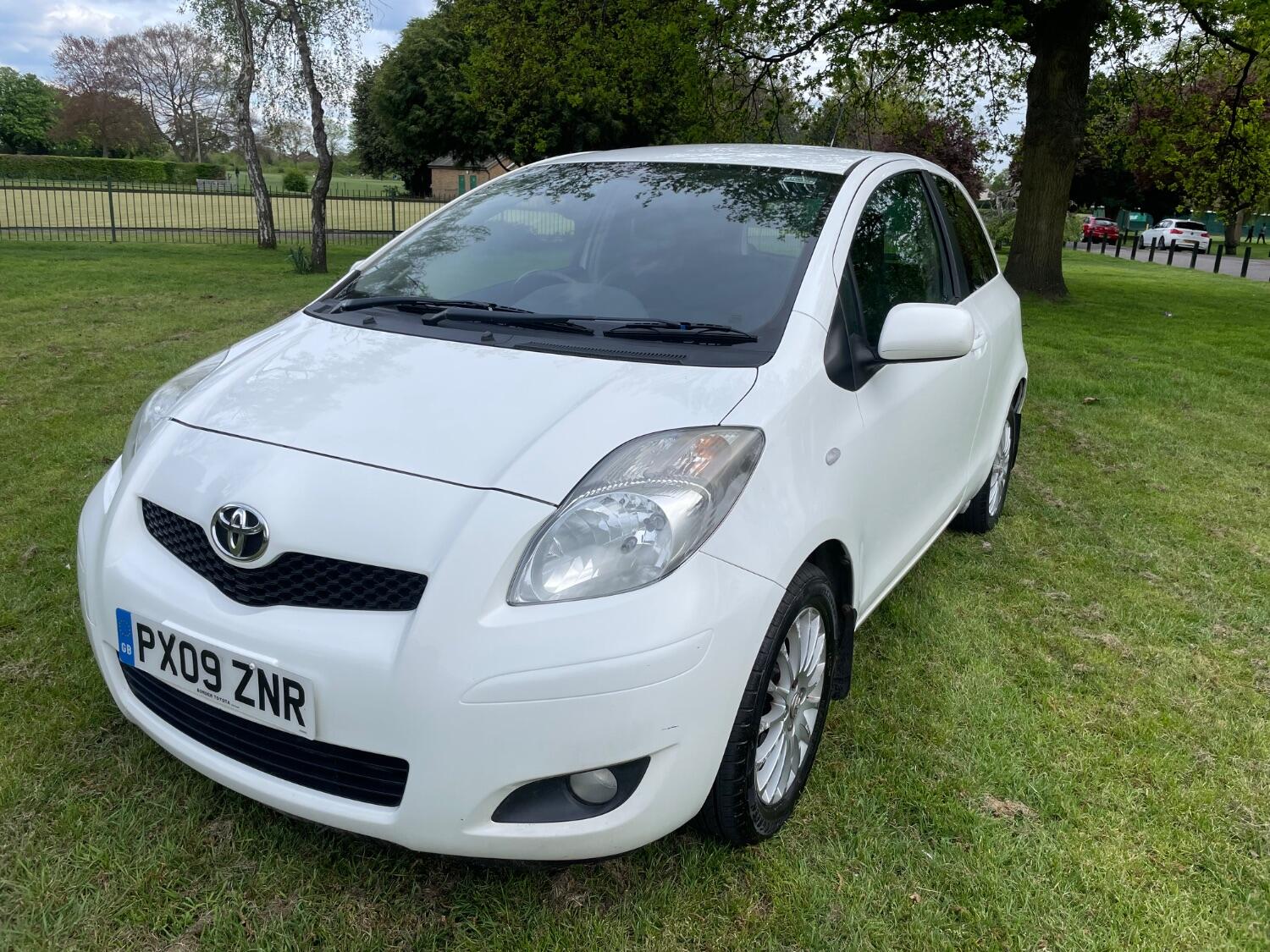 Used Toyota Yaris 2009 for sale - 76769149: Photo 3