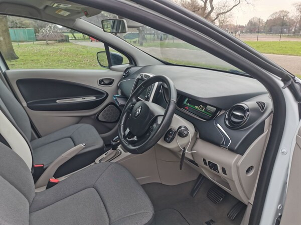 Used Renault Zoe 2015 for sale - 70758978: Photo 11