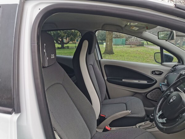 Used Renault Zoe 2015 for sale - 70758978: Photo 12