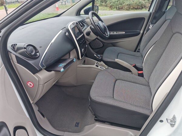 Used Renault Zoe 2015 for sale - 70758978: Photo 15