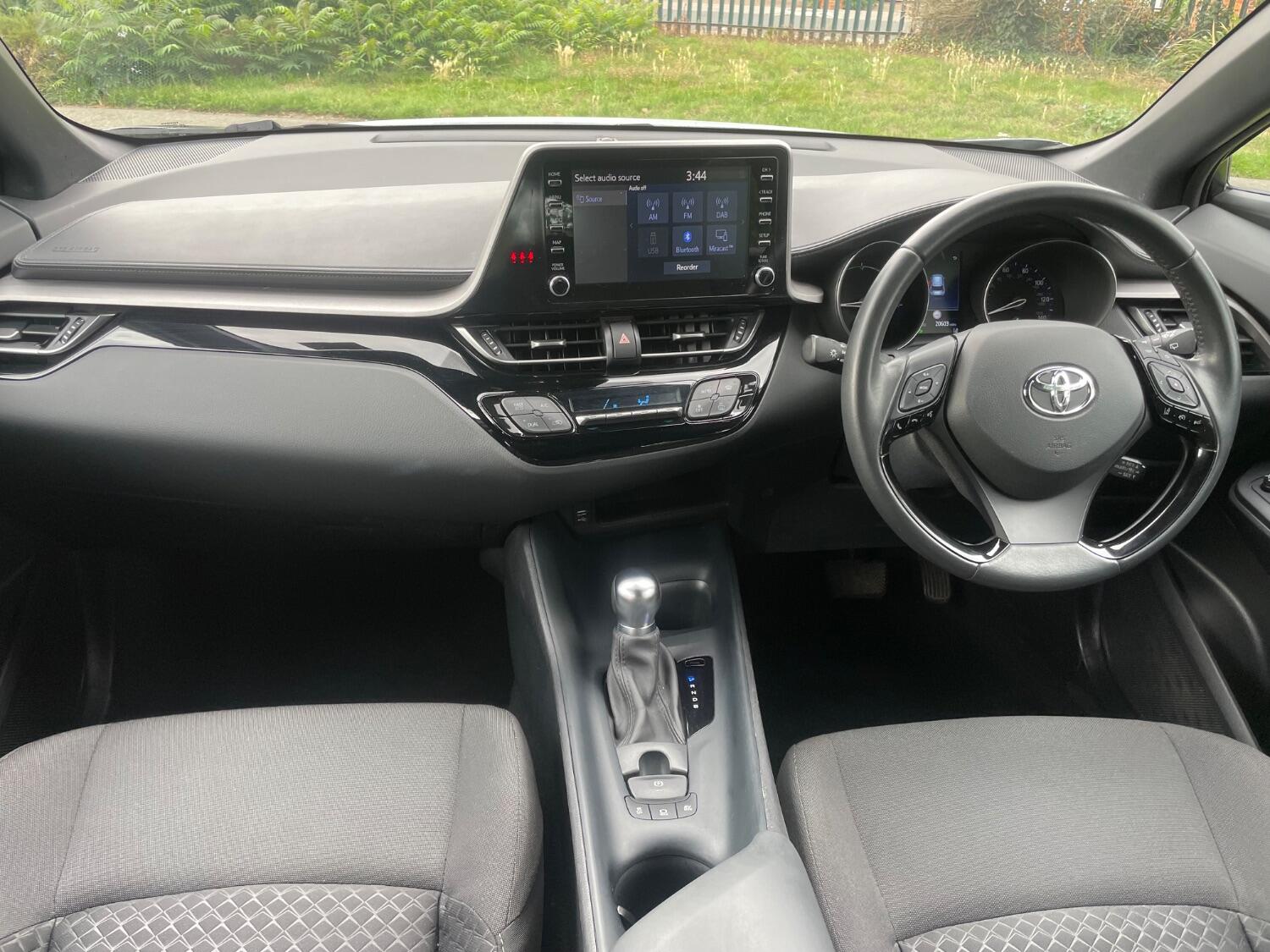 Used Toyota C-HR 2022 for sale - 76793529: Photo 17