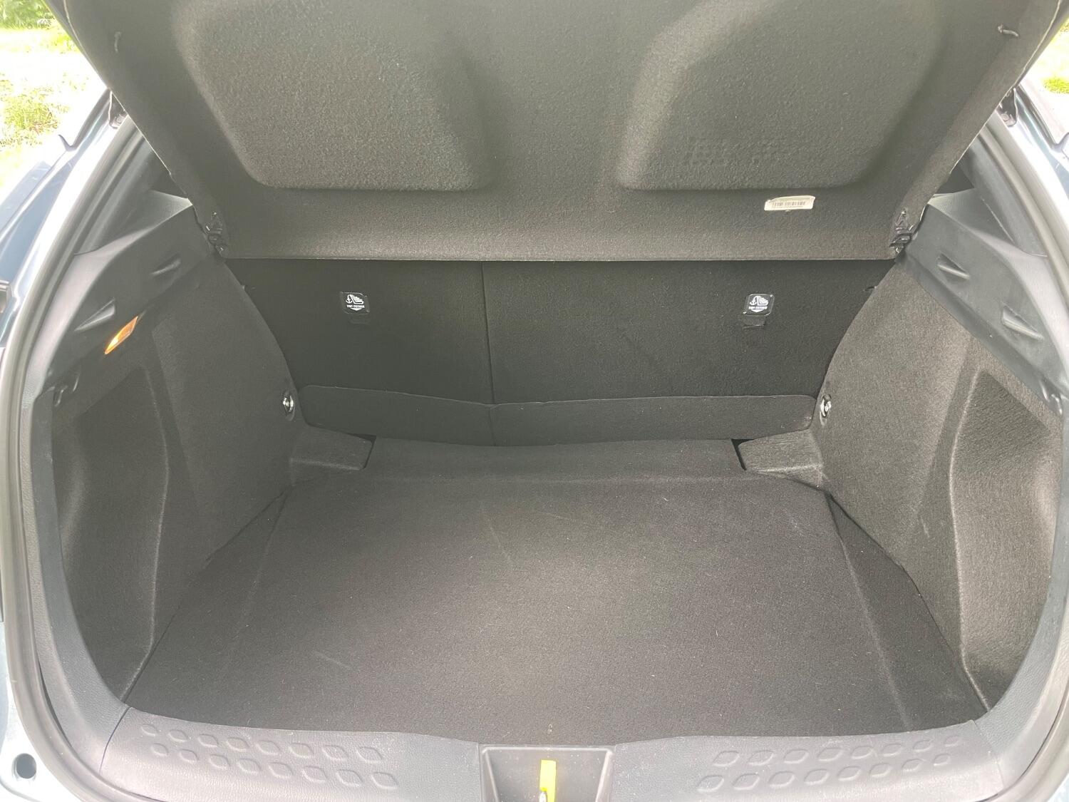 Used Toyota C-HR 2022 for sale - 76793529: Photo 30