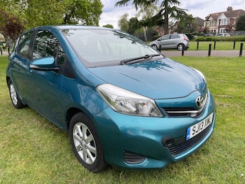 Used Toyota Yaris 2013 for sale - 78674043: Photo