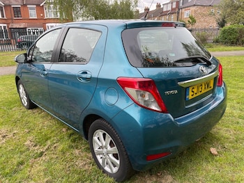Used Toyota Yaris 2013 for sale - 78674043: Photo