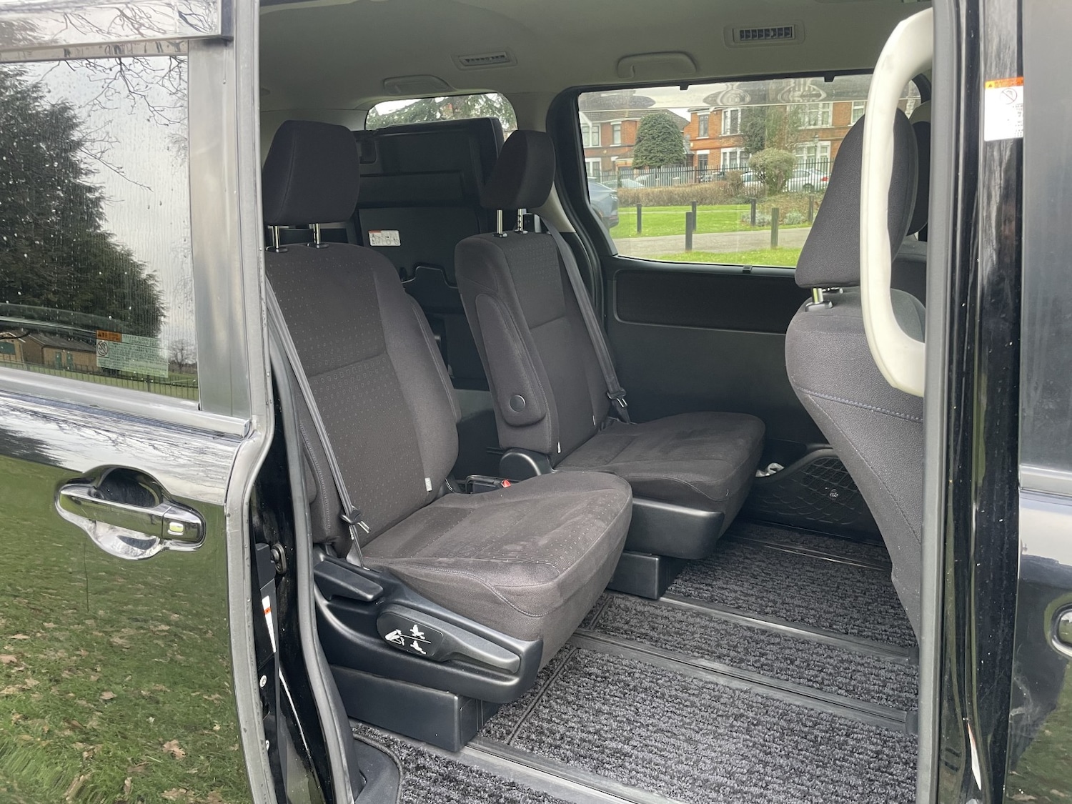 Used Toyota Noah 2024 for sale - 77220504: Photo 13