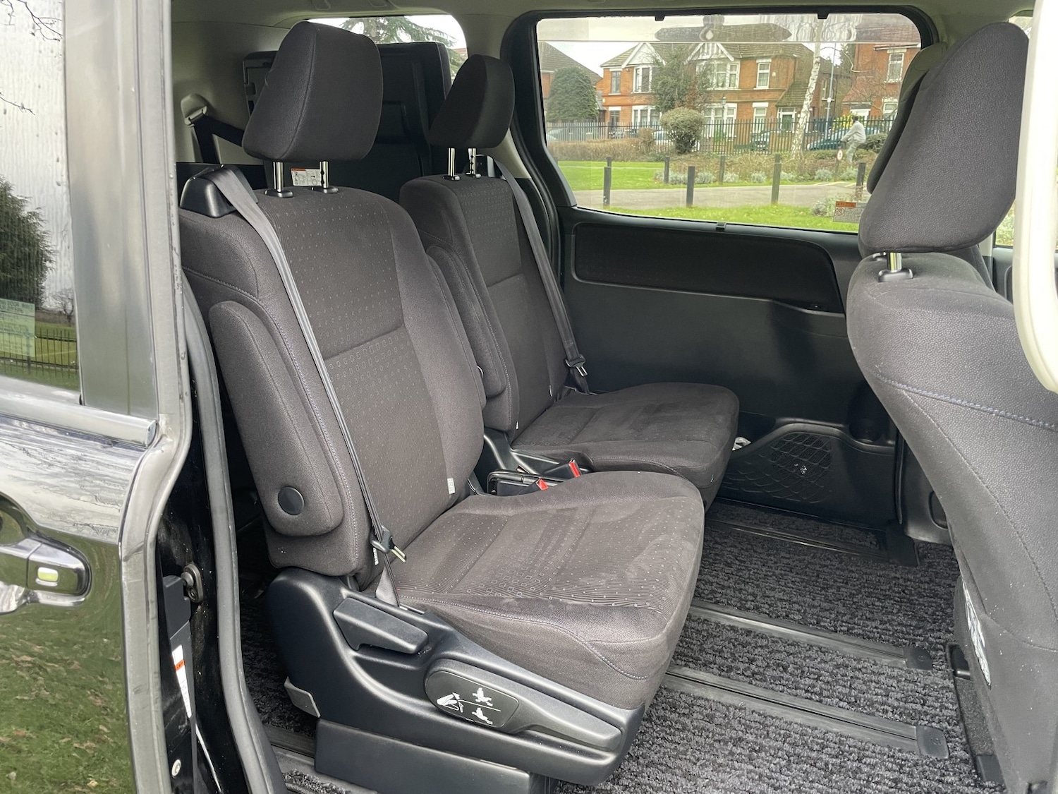 Used Toyota Noah 2024 for sale - 77220504: Photo 16