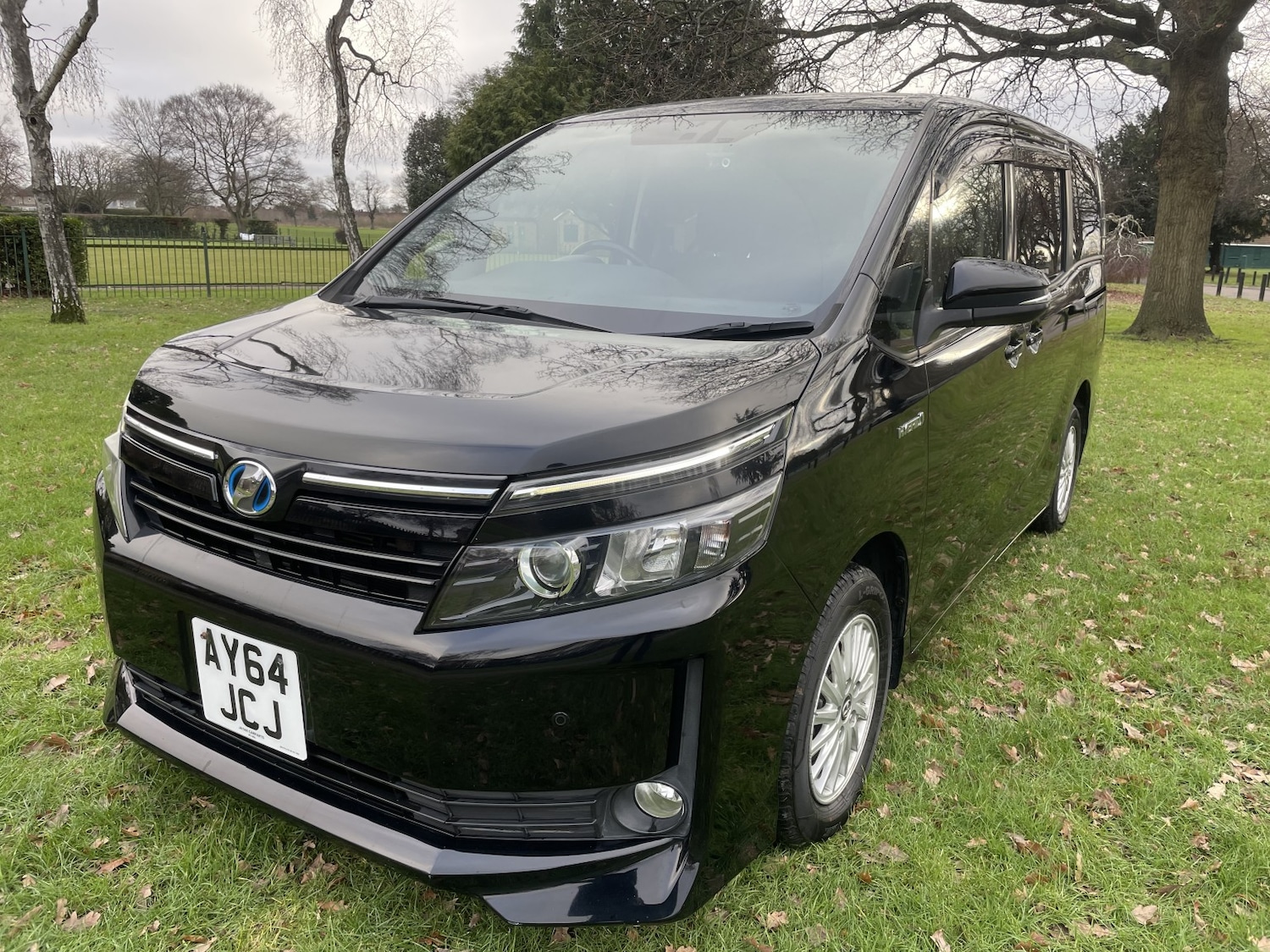 Used Toyota Noah 2024 for sale - 77220504: Photo 3