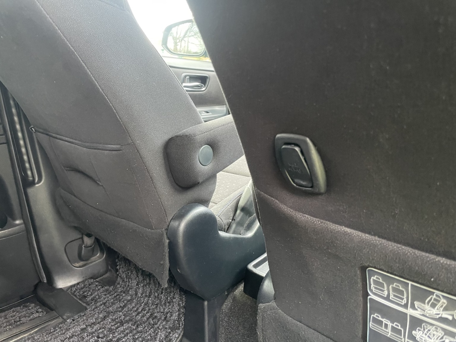 Used Toyota Noah 2024 for sale - 77220504: Photo 34