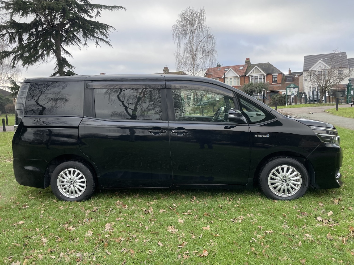 Used Toyota Noah 2024 for sale - 77220504: Photo 9