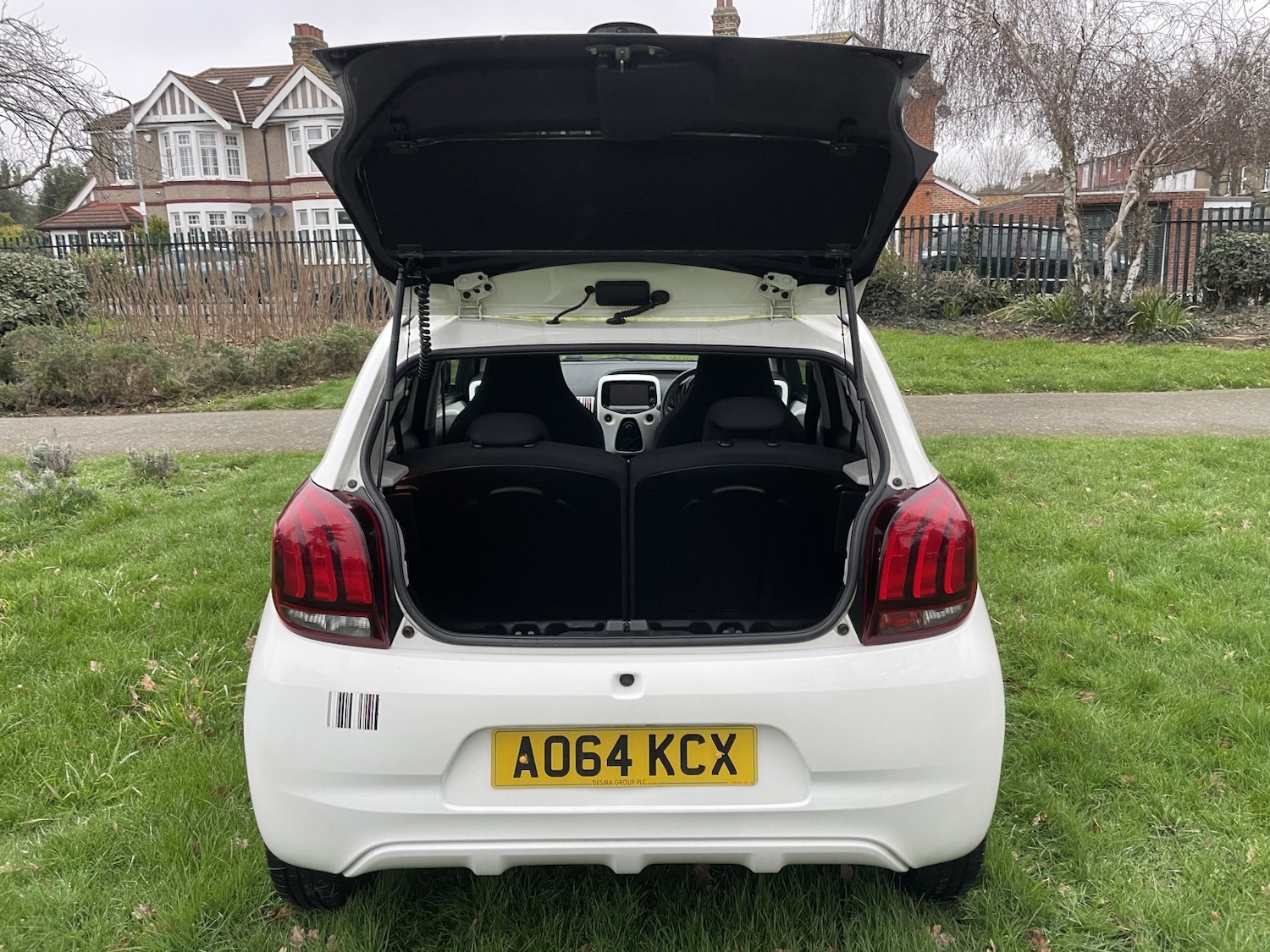 Used Peugeot 108 2014 for sale - 77796898: Photo 27