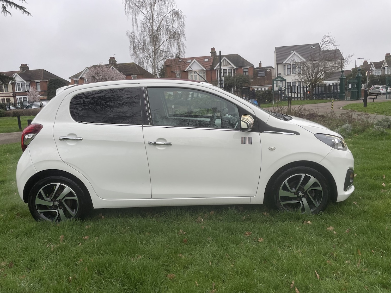 Used Peugeot 108 2014 for sale - 77796898: Photo 28