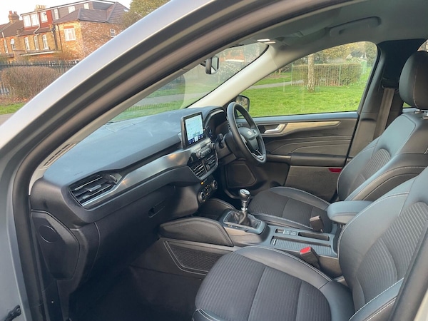 Used Ford Kuga 2023 for sale - 74362260: Photo 11
