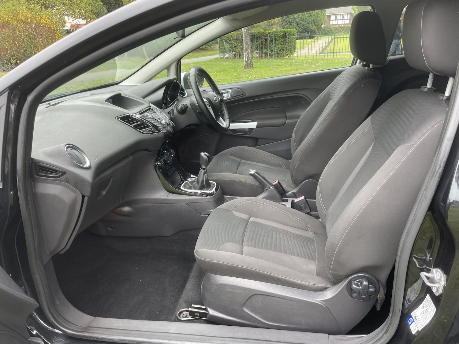 Used Ford Fiesta 2015 for sale - 76979538: Photo 11