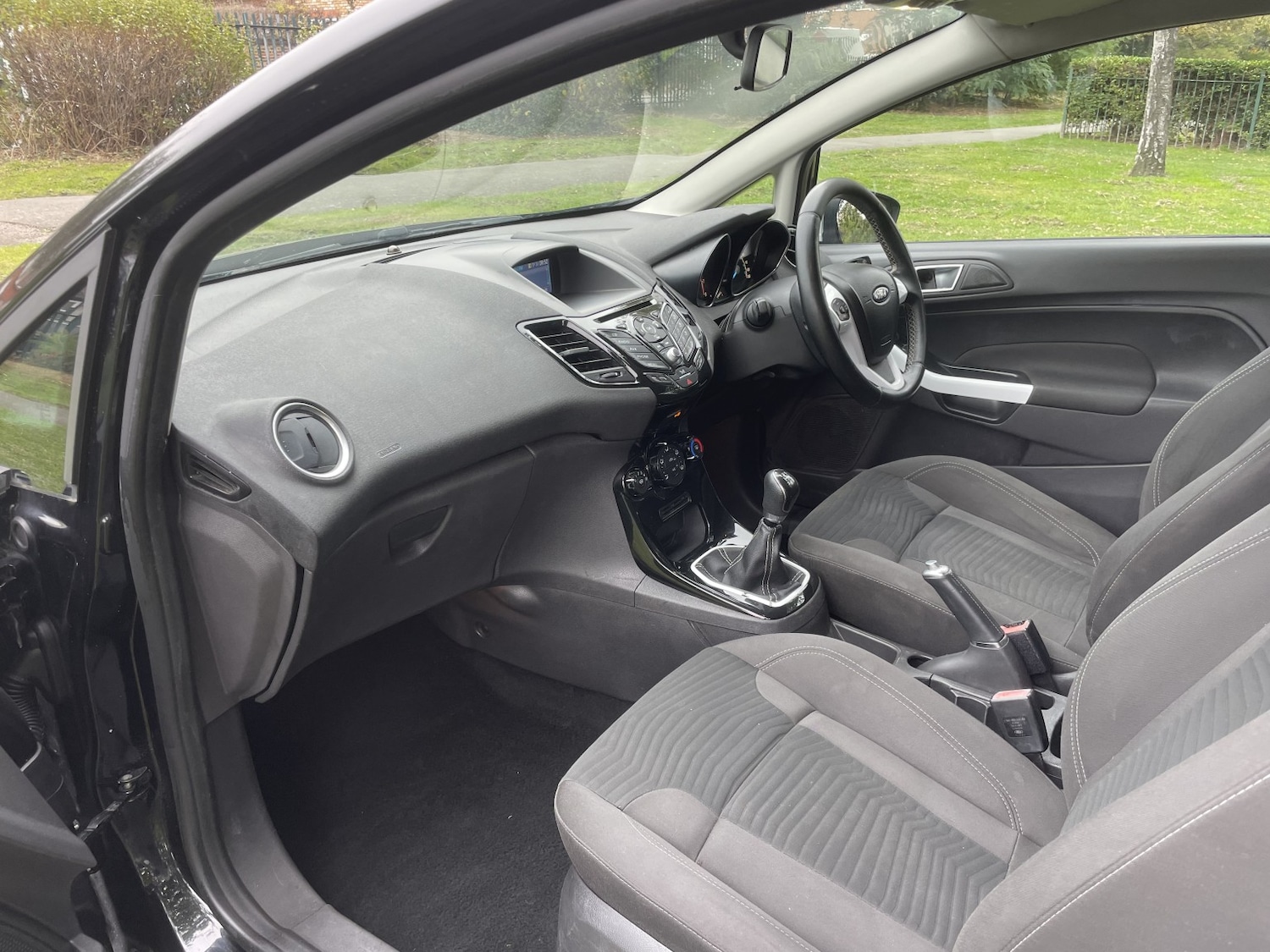 Used Ford Fiesta 2015 for sale - 76979538: Photo 9