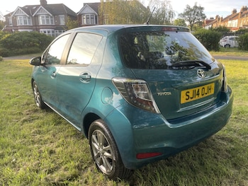 Used Toyota Yaris 2014 for sale - 78608256: Photo