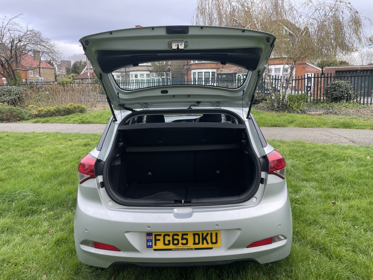 Used Hyundai i20 2015 for sale - 78141070: Photo 11