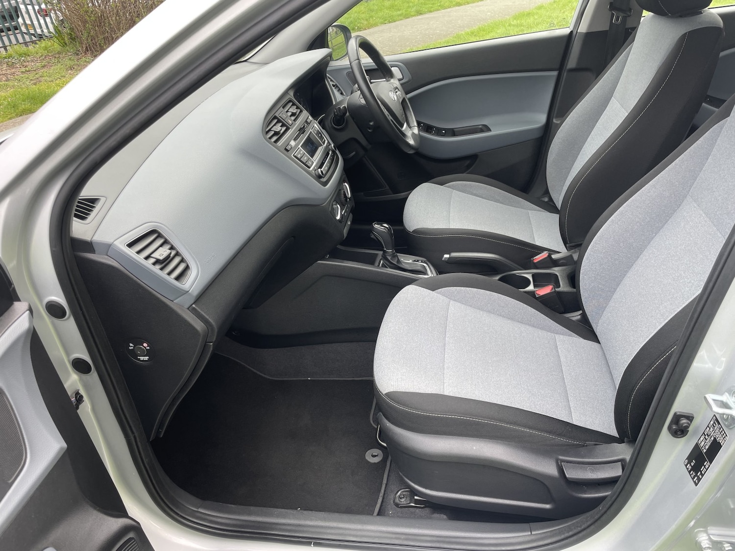 Used Hyundai i20 2015 for sale - 78141070: Photo 14