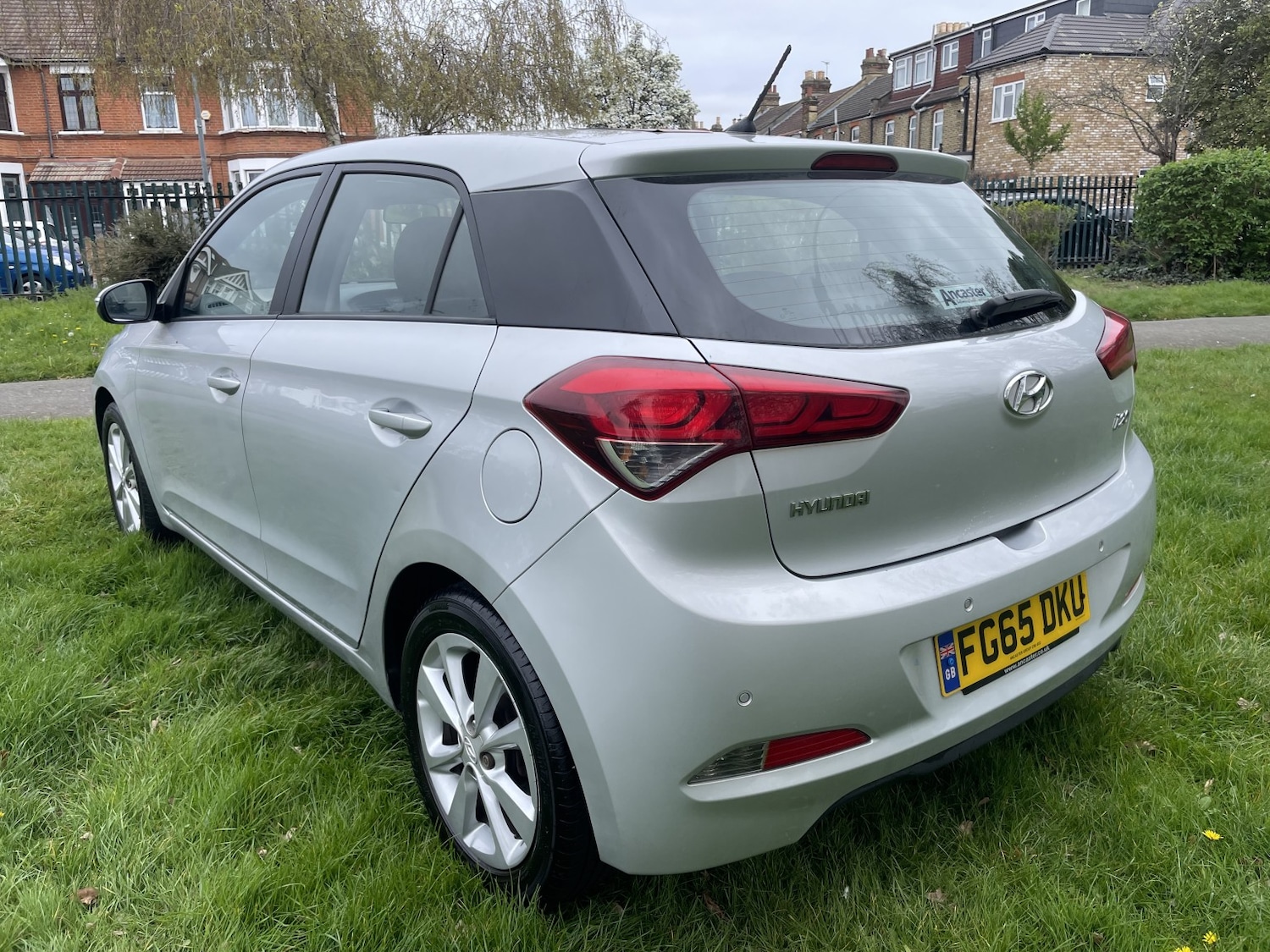 Used Hyundai i20 2015 for sale - 78141070: Photo 2
