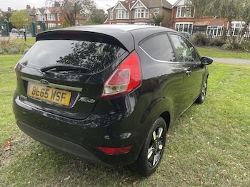 Used Ford Fiesta 2015 for sale - 78932408: Photo