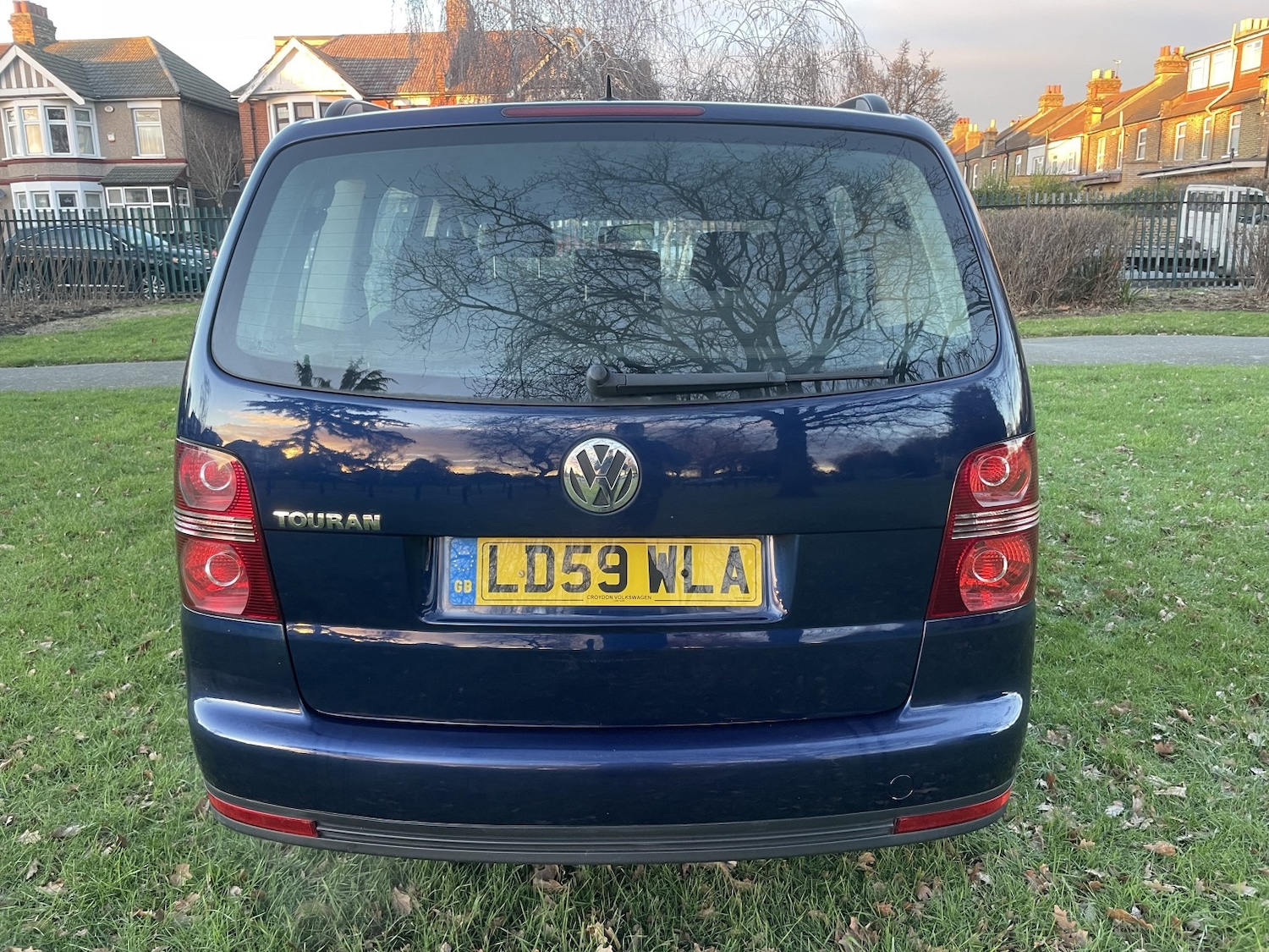 Used Volkswagen Touran 2009 for sale - 77164772: Photo 8