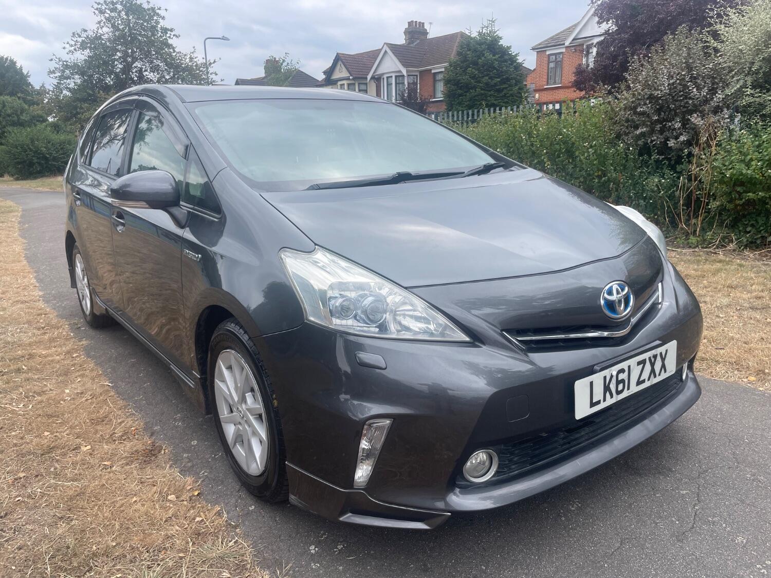 Used Toyota Prius+ 2022 for sale - 76793533: Photo 1