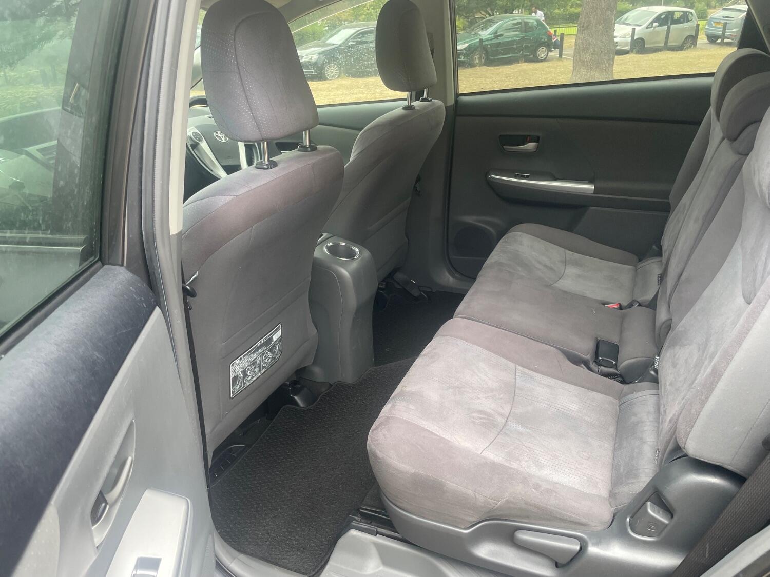 Used Toyota Prius+ 2022 for sale - 76793533: Photo 18