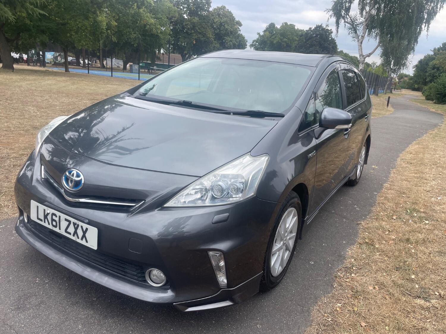 Used Toyota Prius+ 2022 for sale - 76793533: Photo 3