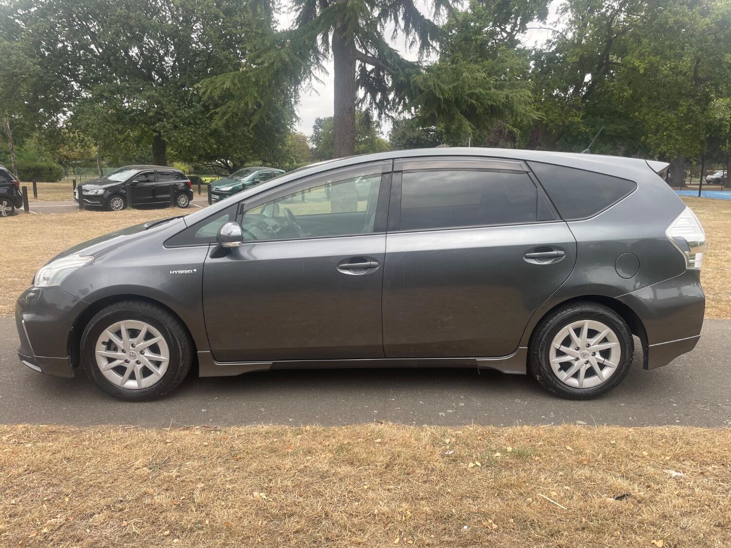 Used Toyota Prius+ 2022 for sale - 76793533: Photo 8