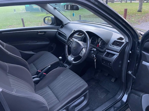 Used Suzuki Swift 2017 for sale - 69652428: Photo 10
