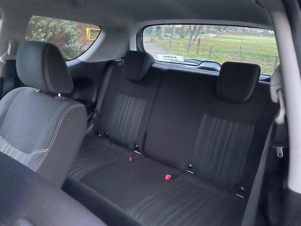 Used Suzuki Swift 2017 for sale - 69652428: Photo 16