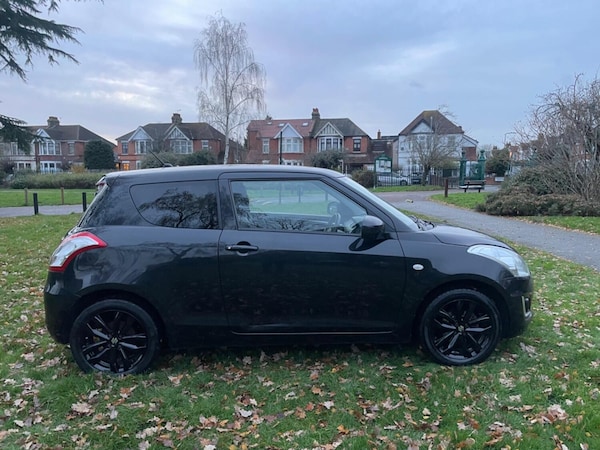 Used Suzuki Swift 2017 for sale - 69652428: Photo 7