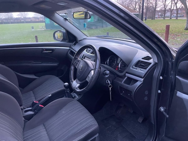 Used Suzuki Swift 2017 for sale - 69652428: Photo 9