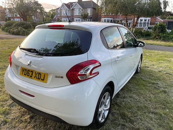 Used Peugeot 208 2013 for sale - 75748938: Photo